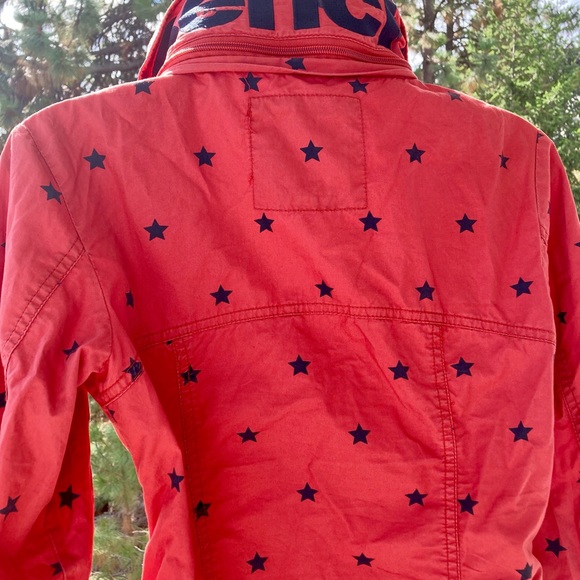 Bench Star Print Women's Jacket perfect for the showgirl era! - Picture 2 of 3